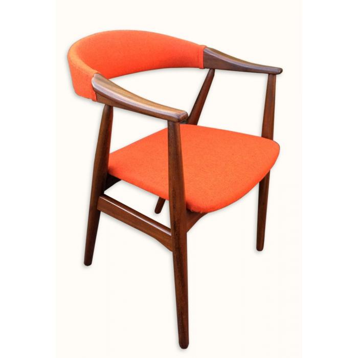 Thomas Harlev Farstrup Chair.jpg